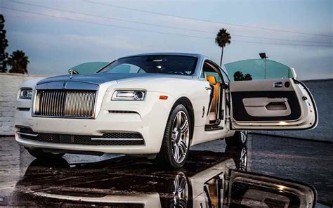 The interior is opulent, covered in super soft luxury leather and the roof is actually starlit, covered with over one thousand tiny lights which can be adjusted to be as bright or dim as you like. Los Angeles Luxury Exotic Car Rental Rolls Royce Wraith ...