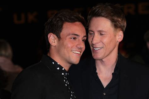 Dustin lance black is a screenwriter and director and has written work that gained him prestigious hollywood awards, including an oscar. Dustin Lance Black Londra'da Taşıyıcı Annelik Seminerini ...