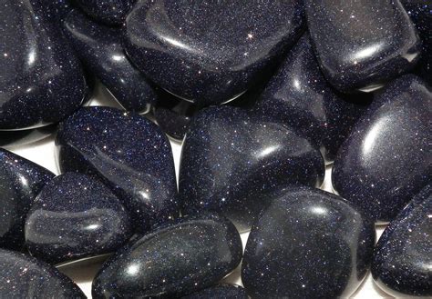 6 Nombres De Piedras Negras Y Sus Características Descubre Estos Minerales Raros Y Fascinantes