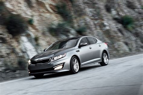 Updated 2013 Kia Optima Hybrid Hits 40 Mpg