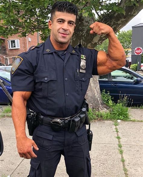 muscular male cops — jimbibearfan ex military muscle cop just ボディービルダー 男性警察官 男性 筋肉