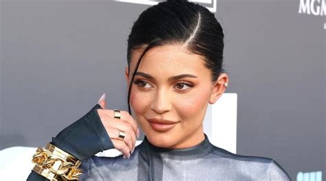 Kylie Jenner Sets Temperature Soaring With Glammed Up Snap Drops