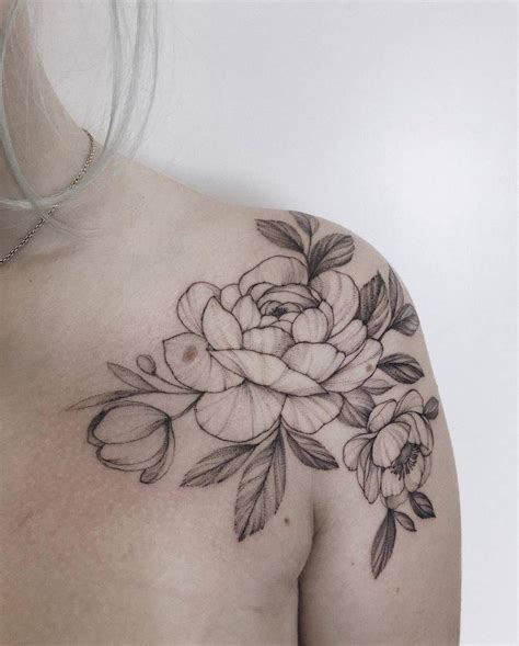 43 Flower Shoulder Tattoo Ideas 2024 Inspiration Guide