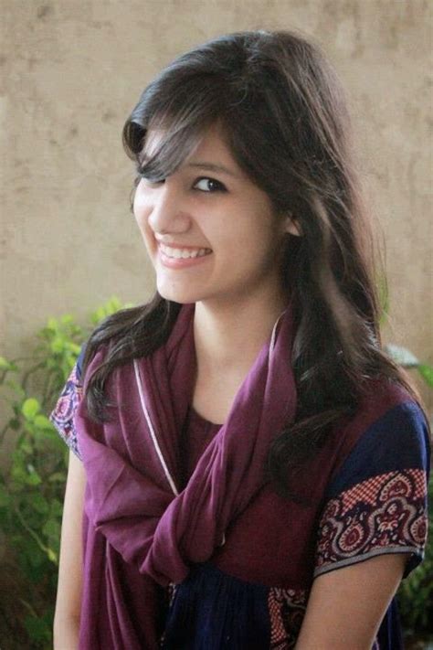 Beautiful Desi Sexy Girls Hot Videos Cute Pretty Photos Lovely Lahore