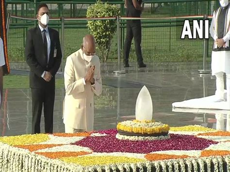 President Kovind Pays Tributes To Atal Bihari Vajpayee On His Death Anniversary Politics