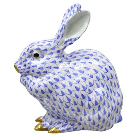 Herend Hungary 15305 Blue White Fishnet Porcelain Bunny Rabbit Sitting