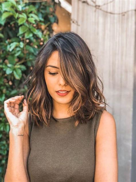 25 Wavy Lob Hairstyle Looks That Never Go Out Of Fashion Belletag