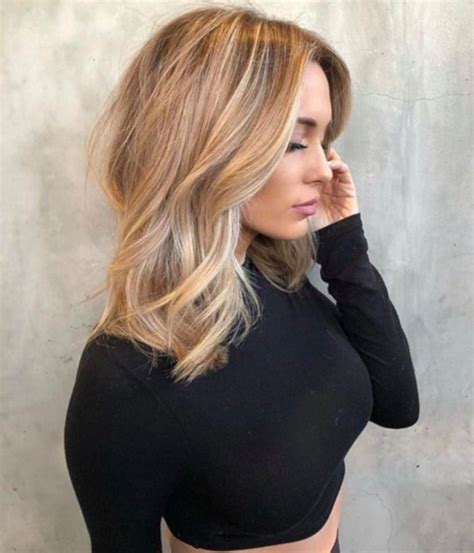 Sand Storm Blonde Is The New Low Maintenance Hair Color Trend To Try Medium Blonde Hair Low
