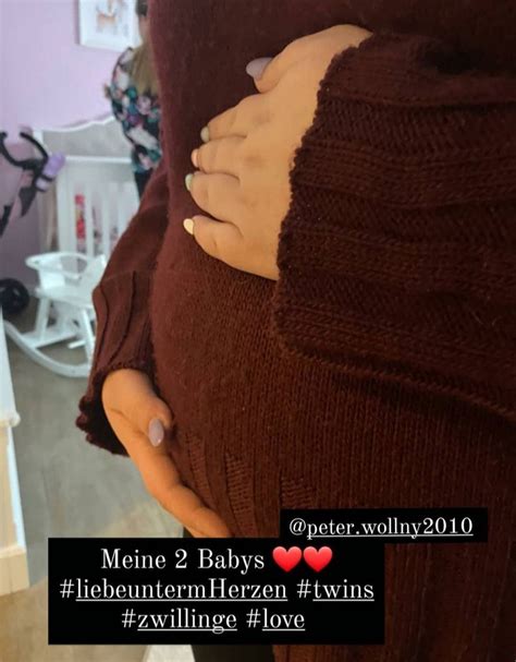 Die schwangere sarafina wollny hat so viele jahre auf nachwuchs gehofft. Sarafina Wollny: Endlich zeigt sie ihren wachsenden ...
