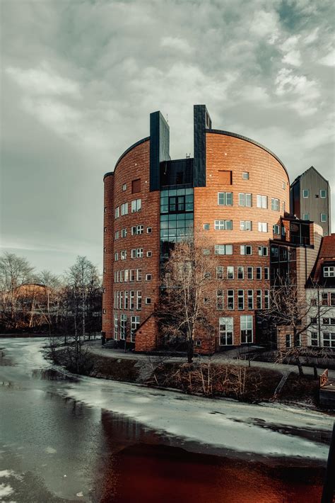 Whether a vibrant city life or the calm of nature makes you tick, middle sweden is the place to go. University building in Sundsvall, Sweden : evilbuildings