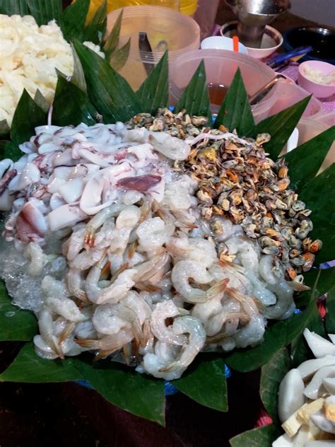 Makanan satu ini banyak digemari bukan? CT: Nikmat Makanan Sedap-Sedap Ada Di Hatyai, Thailand