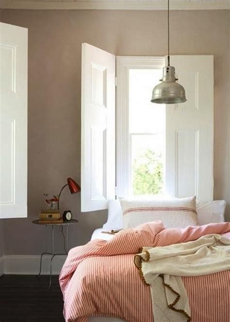We love feminine decor for its pink accents, touches. 37 Elegant Feminine Bedroom Design Ideas | Interior God