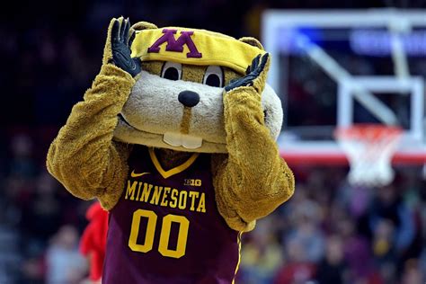 Minnesota Golden Gophers Offer 2023 Power Forward Baye Fall Bt Powerhouse