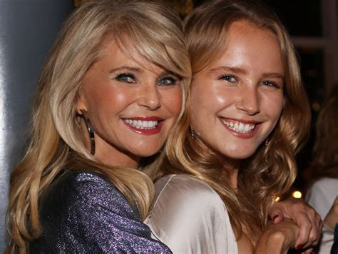 Christie Brinkleys Daughter Claps Back At Haters Of Si Nude Photo With