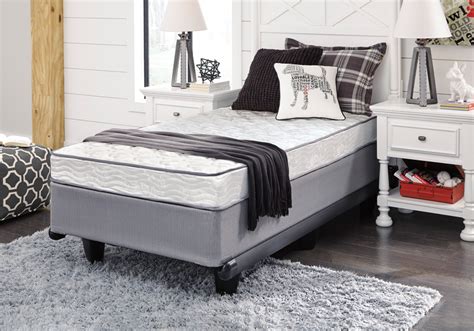 Twin beds are perfect for young adults with smaller bedrooms, children, college students. 6 Inch Bonell White Twin Mattress | Cincinnati Overstock ...