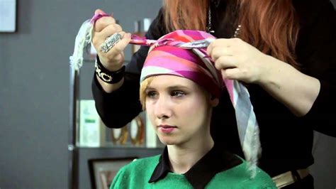 How do i tie my scarf like this? How to Tie a Silk Head Scarf : Short & Fabulous Hair - YouTube