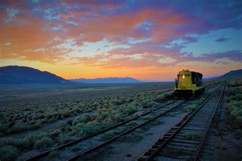 Take An Unforgettable Train Ride Under The Dark Nevada Skies To Gaze At