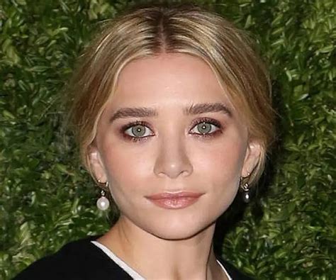 Ashley Olsen Intj Timeline Childhood Ashley Olsen Biography