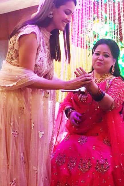 Pics Anita Hassanandani Adaa Khan And Other Tv Stars At Bharti Singhs Bangle Ceremony