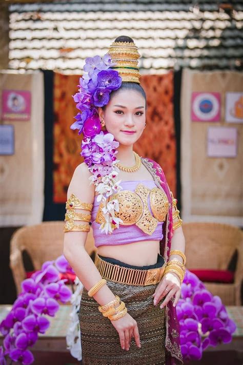 Thai Lanna Fantasy Costume Thailand 🇹🇭 แฟชั่นไทย ชุด ไทย