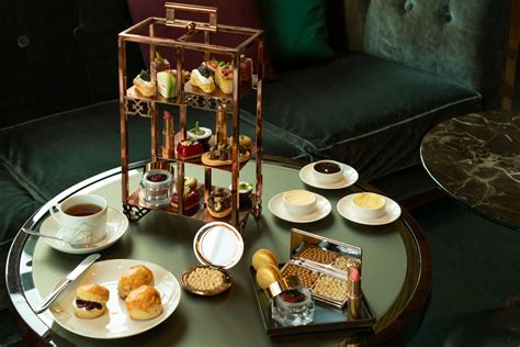 Dubais Four Seasons Present Relishing Afternoon Tea Offers About Her