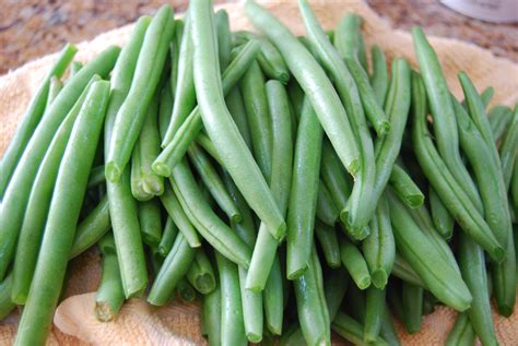 Green Beans With Maple Pecan Vinaigrette