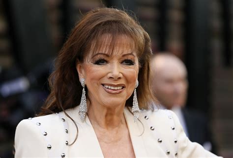 Jackie Collins Author Of Hollywood Glitz And Glamour Dies Of Breast