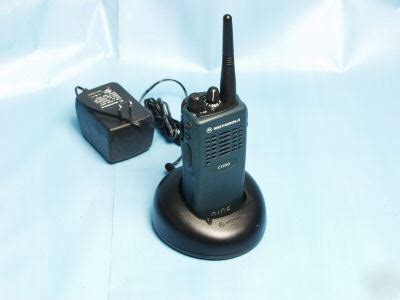 Motorola CT250 uhf handi talki charger,ant,batts #2