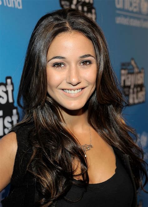 This is an oasis like no other! Hot Actress Emmanuelle Chriqui Photos At 2011 UNICEF ...