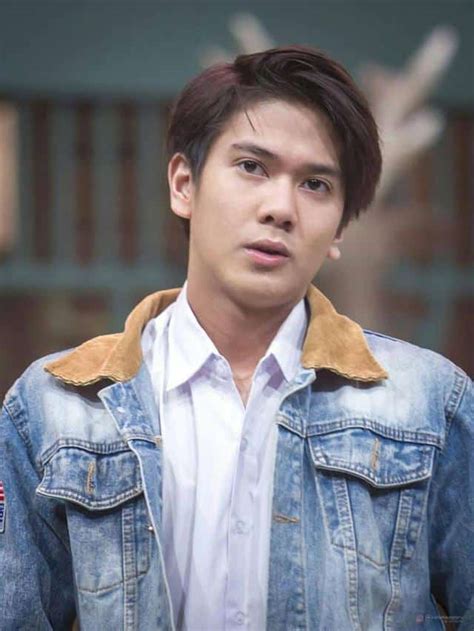 Foto dan biodata pemain dilan 1991. Nama, Foto Dan Biodata Bintang Film Dilan 1991 Lengkap ...