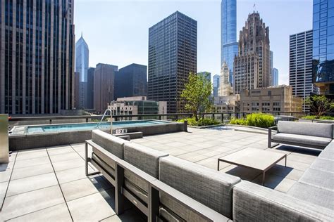 Luxury Apartments In Downtown Chicago Optima Signature