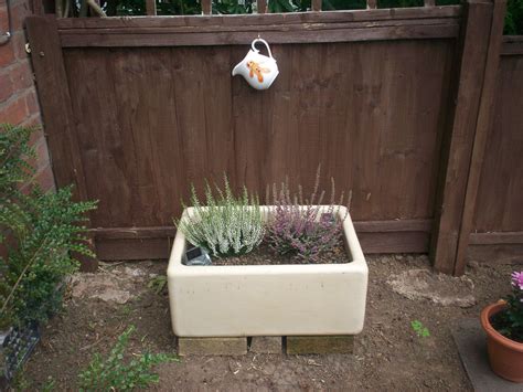 Belfast sink planter | Grow/Outdoor Decor | Pinterest