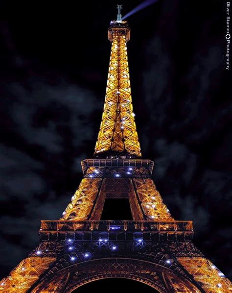 Der Eiffelturm In Der Nacht The Eiffel Tower At Night From Paris