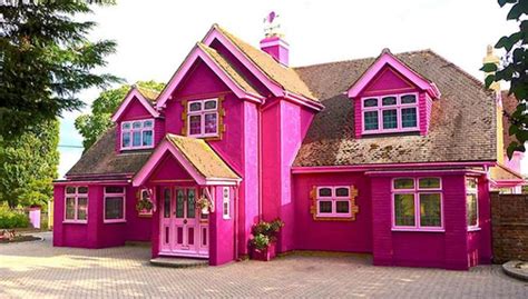 Pink Barbie House Styled Dream Mansion In Essex Is Up On Airbnb