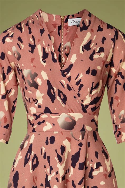70s Maisie Leopard Wrap Dress In Pink