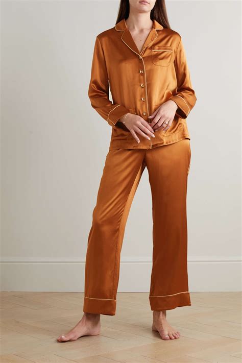 Shop Now Coco Silk Satin Pajama Set Olivia Von Hallewomens Sleepwear Sleepwear Order Online