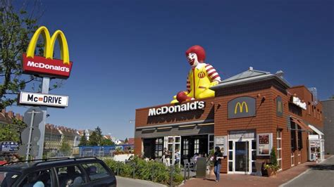McDonald s Wie Fast Food seit 50 Jahren unser Leben verändert SHZ