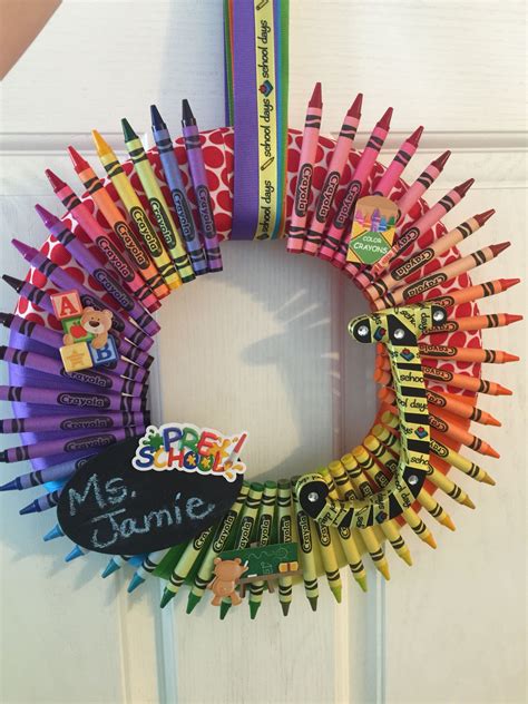 The Crayon Wreath I Made For My Sons Pre School Teacher Teacher