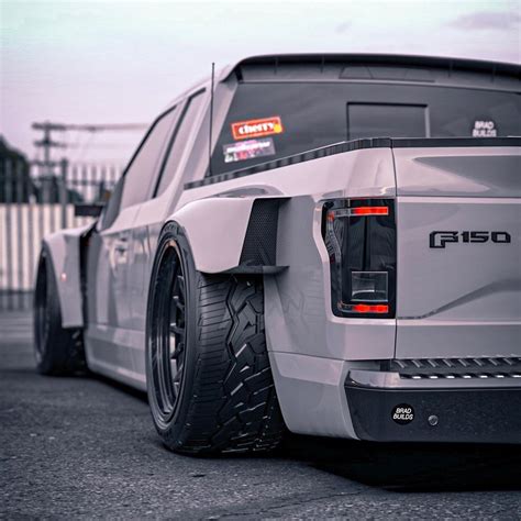 Slammed Ford F 150 Tokyo Drift Looks Like A Jdm Special Autoevolution