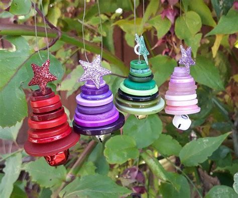 Button Christmas Trees These Cute Christmas Trees Are Made Up Of