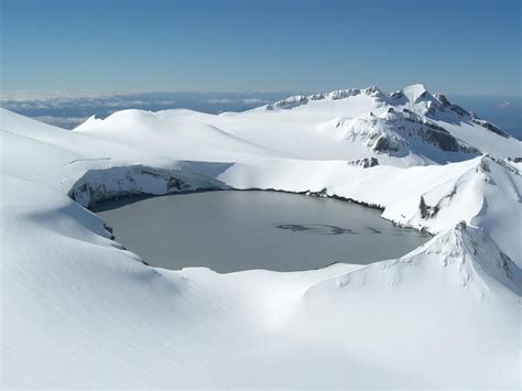 Crater Lake Mount Ruapehu New Zealand Mount Ruapehu Is An Active