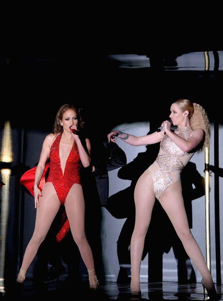 Jennifer Lopez And Iggy Azaleas Booty Performance Was The Talk Of