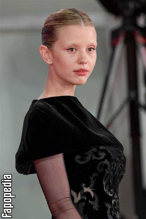 Mia Goth Nude Onlyfans Leaks Photo Fapopedia