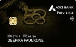 Axis credit card offers on domestic flights. Free Domestic Lounge access - Finvass