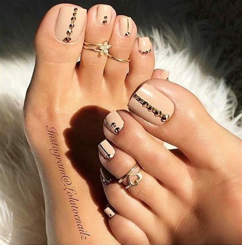 Ideas De Decoraci N De U As De Pies Que Debes Usar Elsexoso Pretty Toe Nails Feet Nail