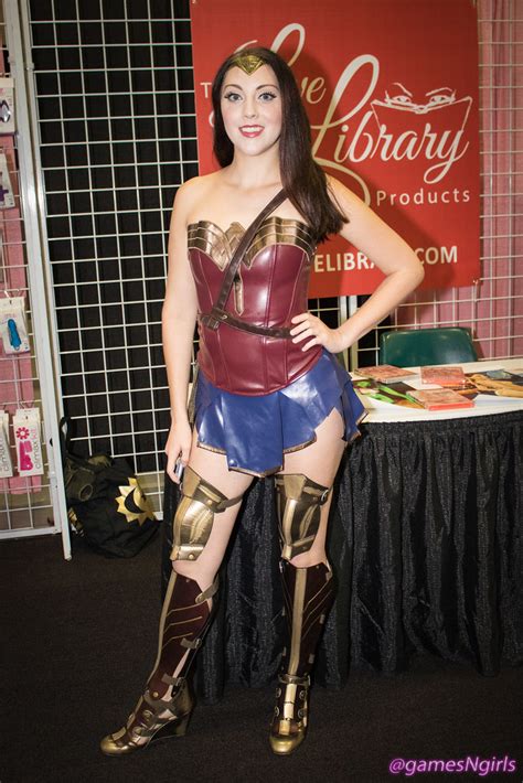 Nickey Huntsman Wonder Woman Cosplay Adult Actress Nicke Flickr