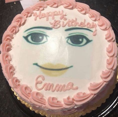 Pin By 𝖙𝖍𝖔𝖙 𝖙𝖔𝖕𝖎𝖈 On Cakes In 2021 Roblox Funny Roblox Memes Mood Pics