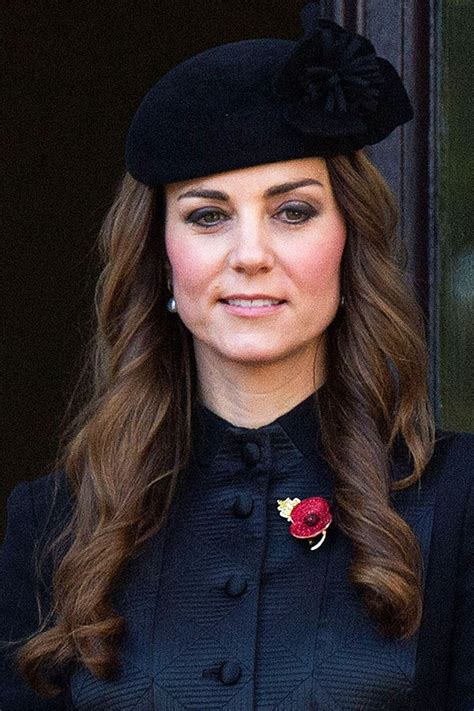 Kate middleton was a bundle of laughs at wimbledon today as she geared up to watch the men's final with her dad michael middleton.the duchess of cambr. Die Langhaarfrisuren von Kate Middleton | Die ...