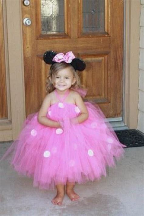 Learn here how to make adorable mouse ears and tail, also how to do the makeup! Pin by Ashley Fern on Baby Girl | Minnie mouse costume ...