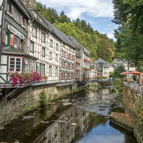 Vielleicht aber auch das wort akuella, das so viel wie land mit spitzen bedeutet. Ausflüge und Aktivitäten in der Eifel - Guiders
